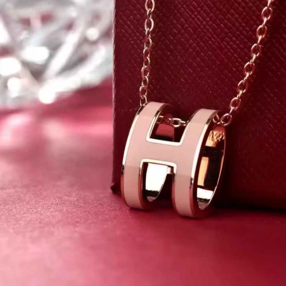 18K Gold Pink Enameled Minimalist Letter H Shaped Pendant Necklace - Picture 4 of 4